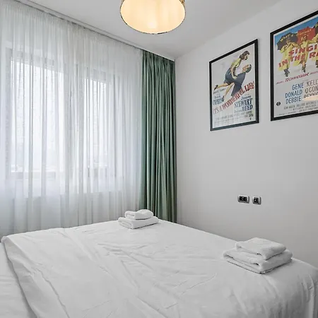 Artmob Isaran Apartment Brasov